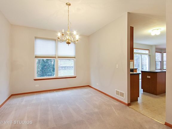 5th image of 1905 Applewood Dr