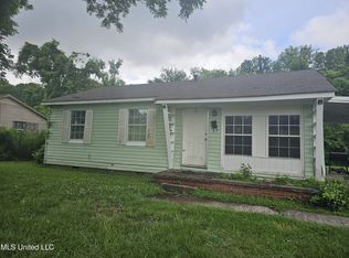 1902 Sky Farm Ave, Vicksburg, MS 39183