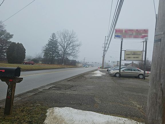 4th image of 4455 New Rd