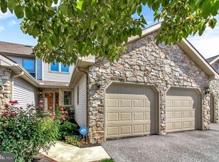 2539 Fairway Dr, York, PA 17402