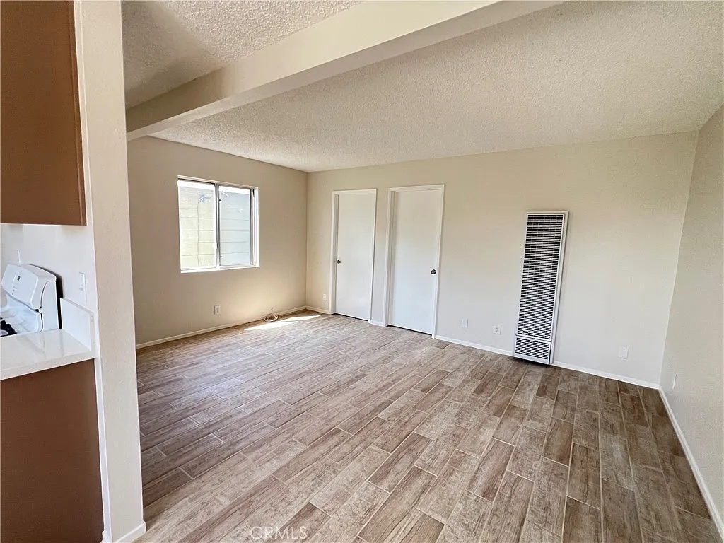 1 bed, 600 sqft, $1,900 — Photo 3