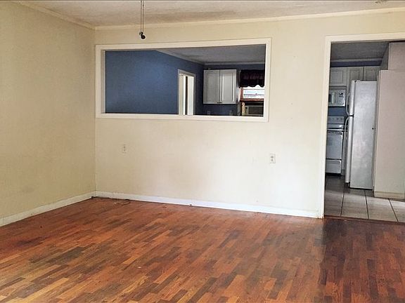 3rd image of 91 Kingtown St