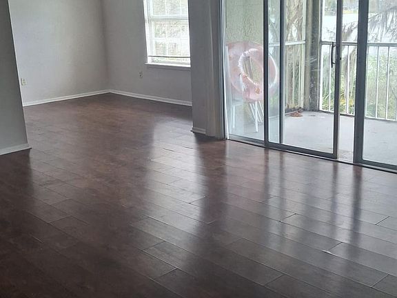 5th image of 3992 Versailles Dr
