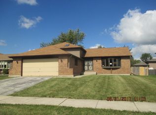 4432 Bretz Dr, Richton Park, IL 60471