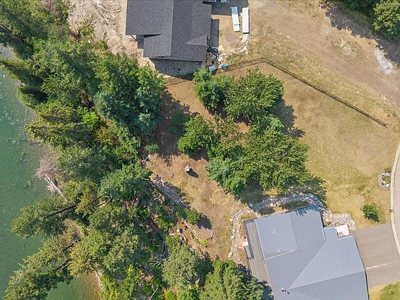 2nd image of 1530 Riparian Dr