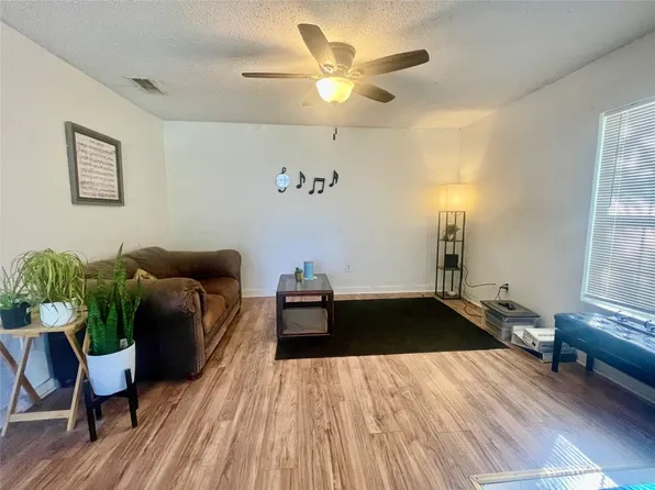 1391 N Paddock St, Stephenville, TX 76401