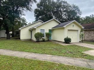 1422 Ellis Trace Dr W, Jacksonville, FL 32205