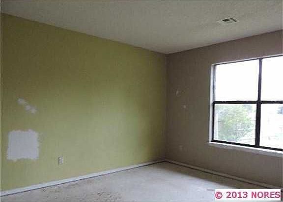 4th image of 1844 S 139th Ave E