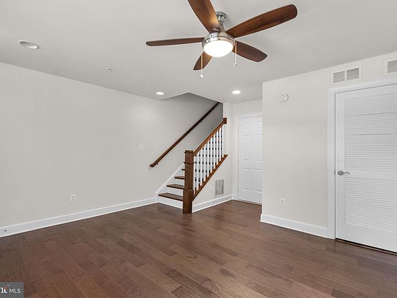 4th image of 4602 Woodberry St