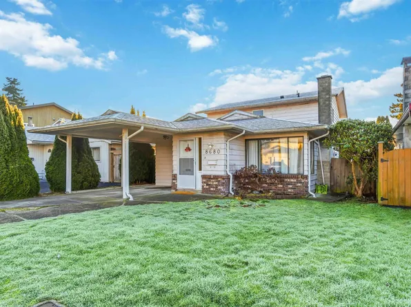 8680 Citadel Cres, Richmond, BC V7C 4T3