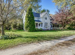 1900 W Oakwood Rd, Oak Creek, WI 53154