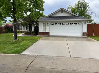 3731 Sunglow Dr, Redding, CA 96001