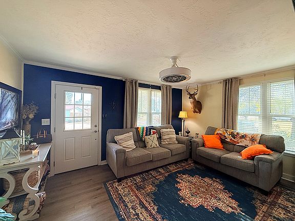 2nd image of 1117 Rosemary Drive