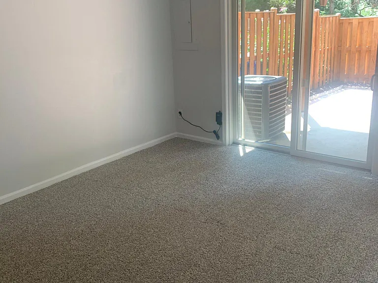 7308 Charlesborough Ct — Photo 17