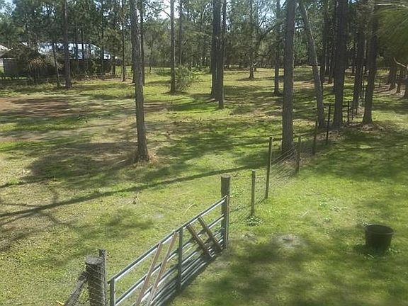 2nd image of 1290 Deer Path Dr