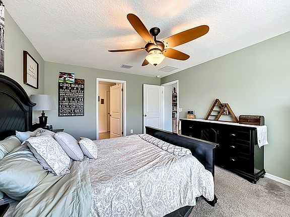 5th image of 10823 Norman Pl