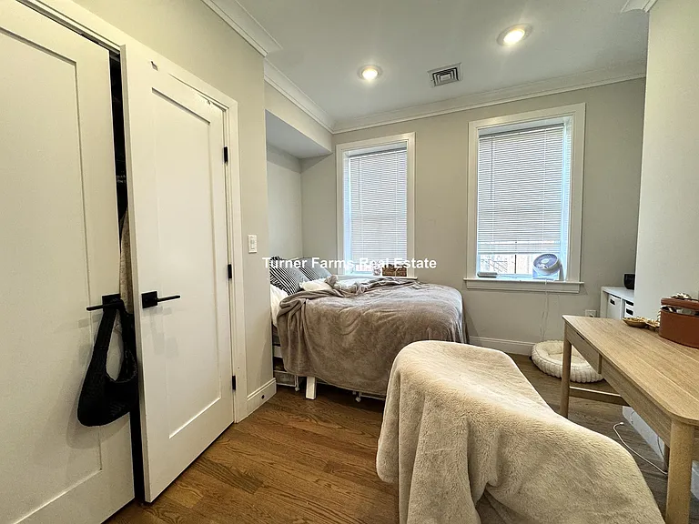 191 Porter St — Photo 10
