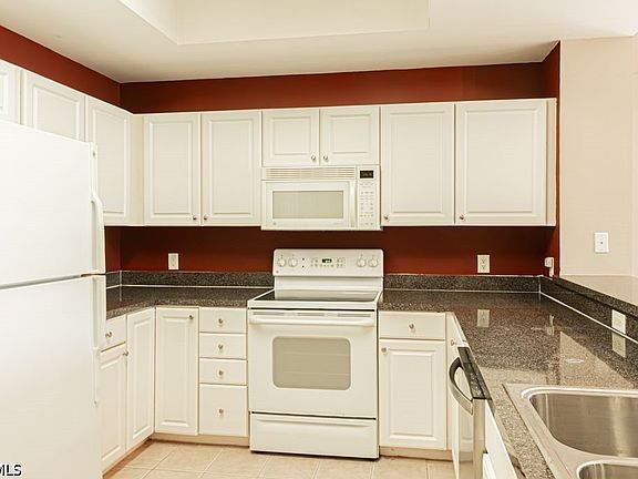 2nd image of 10710 Ravenna Way Unit 201