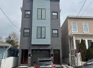 290 Cator Ave, Jersey City, NJ 07305