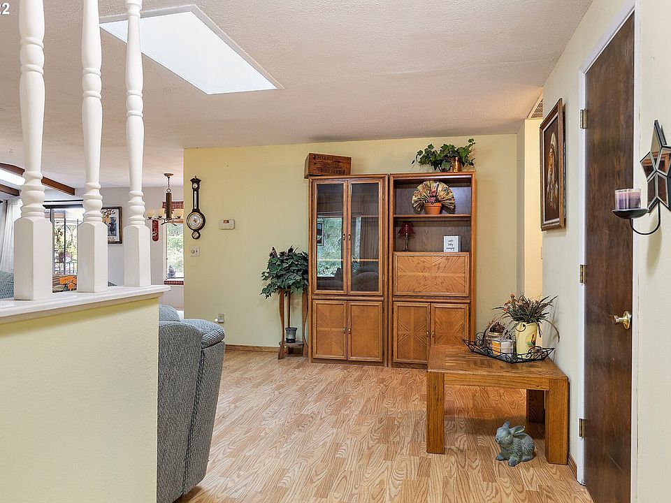 3217 Riverbanks Rd, Grants Pass, OR 97527 Zillow