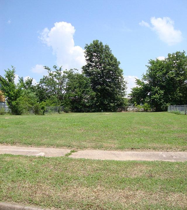 1st image of 6425 N Elwood Ave