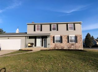 2134 El Camino Dr, Xenia, OH 45385