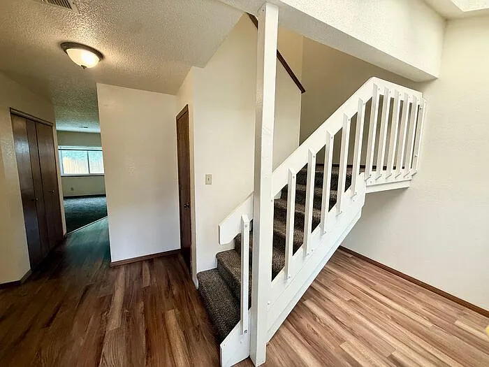 5809 W 18th St — Photo 2