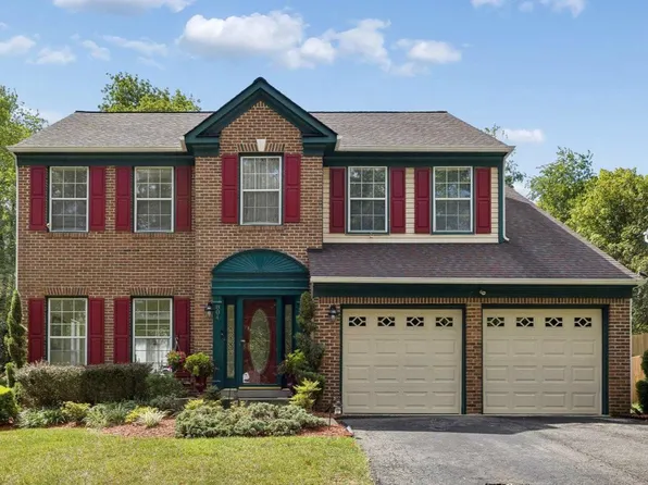 804 Falls Lake Dr, Bowie, MD 20721