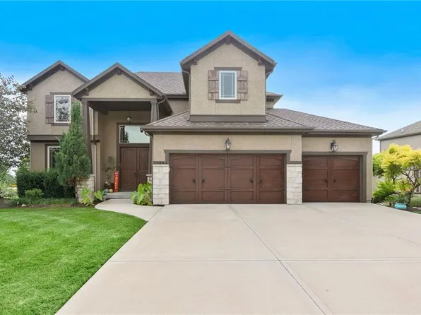 11449 S Carbondale St, Olathe, KS 66061