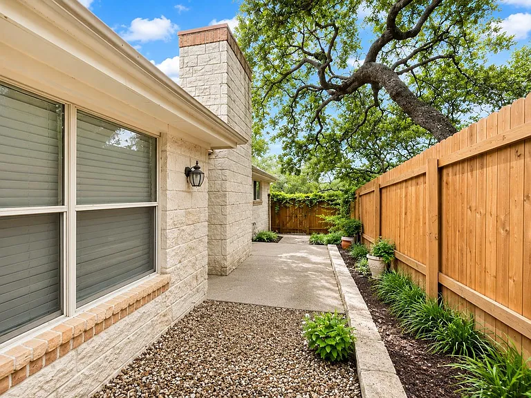 3601 Serena Woods Ct — Photo 2