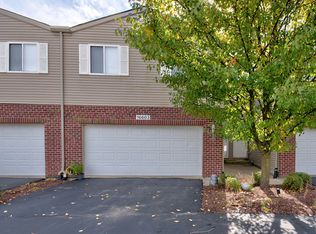 16603 Willow Walk Dr, Lockport, IL 60441