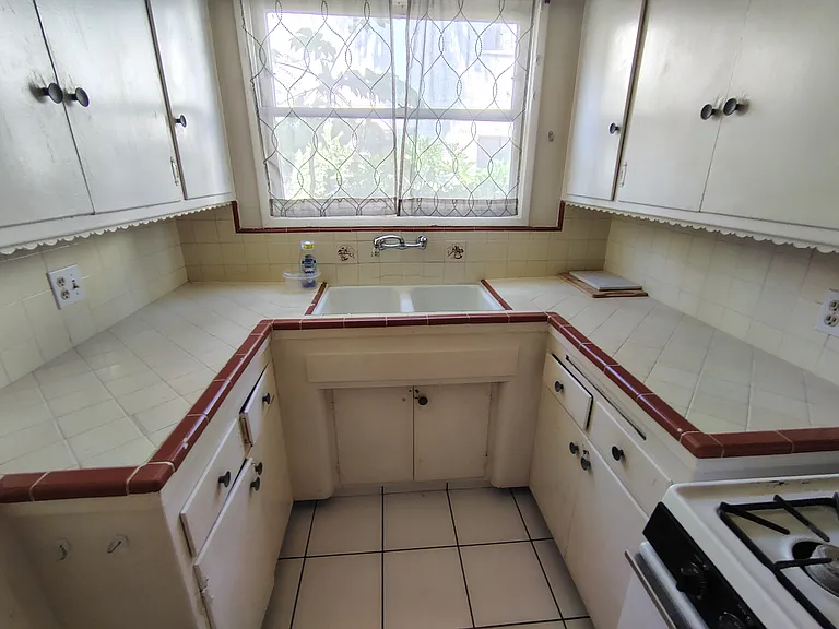 1517 S Bedford St #1 — Photo 8