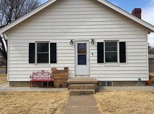 15 N Baca Ave, Elkhart, KS 67950
