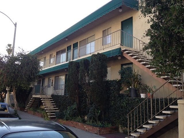 1st image of 7160 De Longpre Ave APT 2