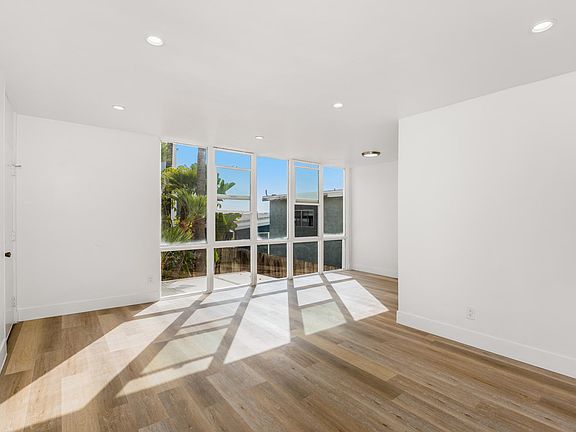 2nd image of 3901 Highland Ave #10