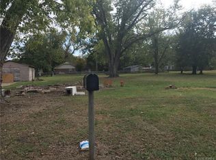 911 N Sherman Ave, Okmulgee, OK 74447