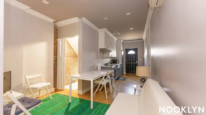 Rented by Nooklyn NYC LLC | media 31
