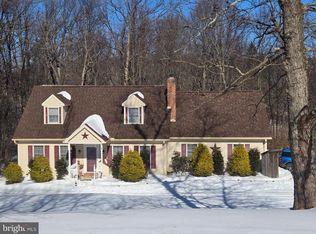 3 White Oak Dr, Fleetwood, PA 19522