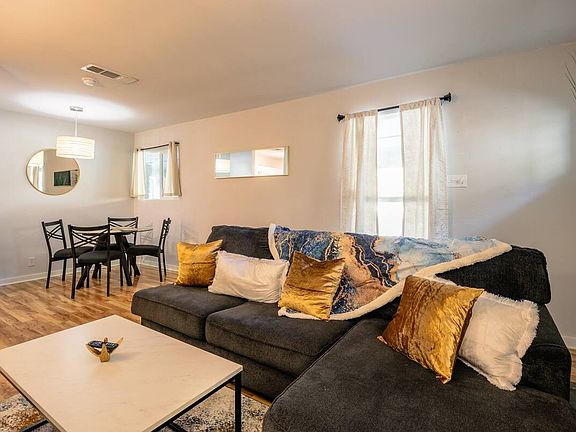 3rd image of 2603 Parker Ln #A
