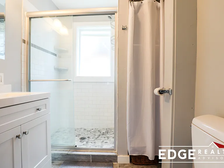 28 Easton St #2 — Photo 7