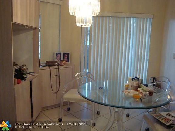 3rd image of 7405 Fairfax Dr #103