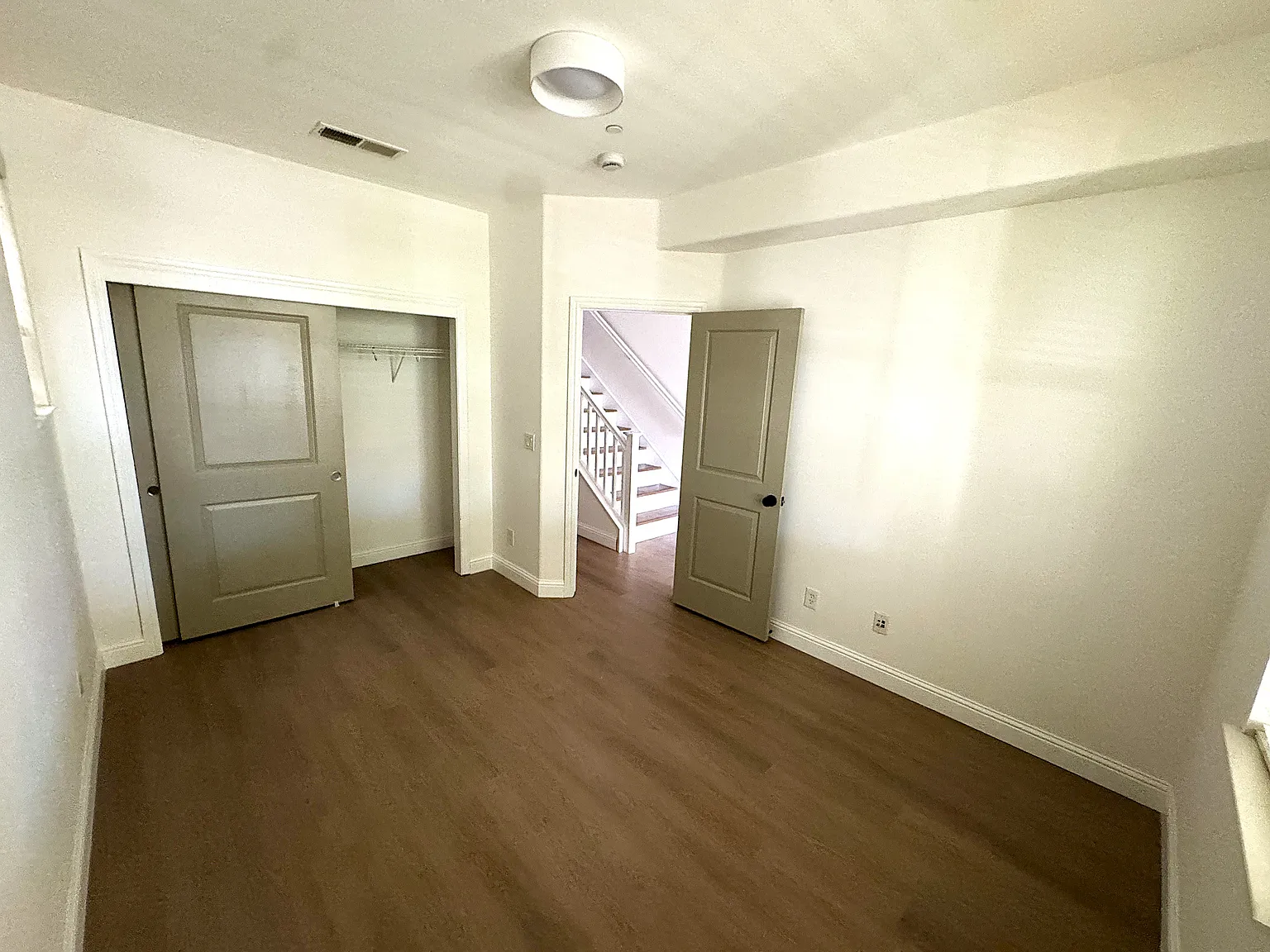 4 bed, 1545 sqft, $4,100 — Photo 4