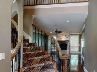 136 Red Oak Ct, Bullard, TX 75757