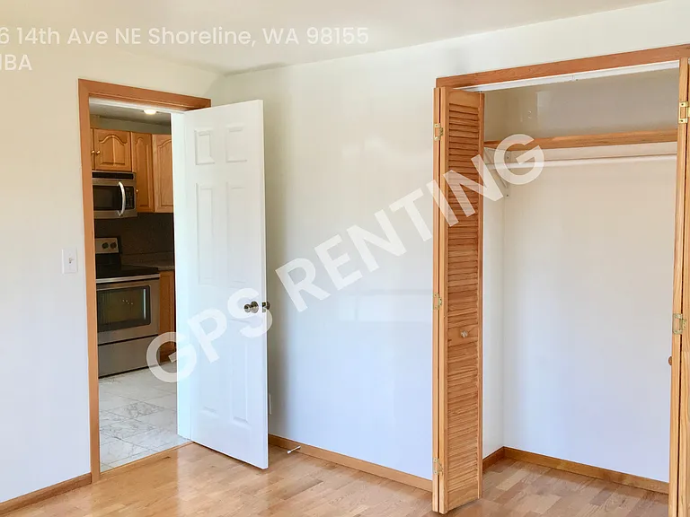 15526 14th Ave NE — Photo 7