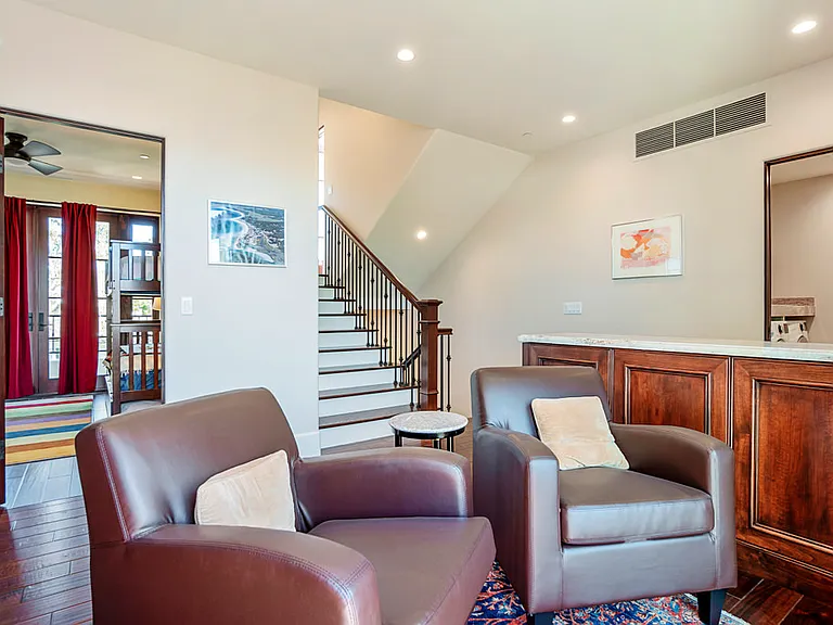 1010 Pine St — Photo 34
