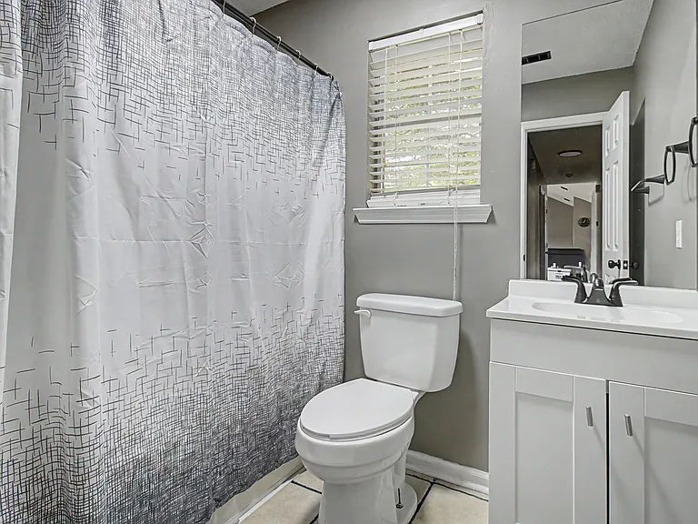 291 Sabreena Cir — Photo 24
