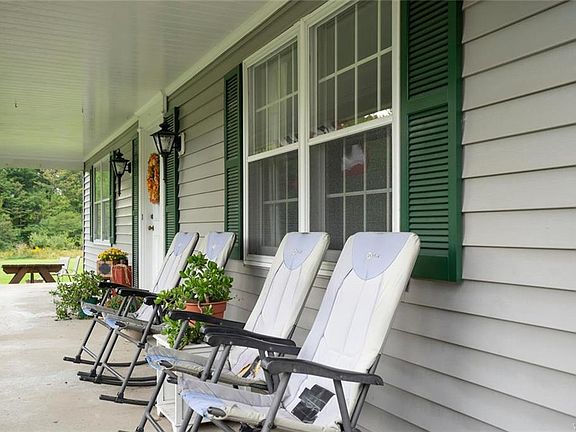 5th image of 8896 Woodview Dr