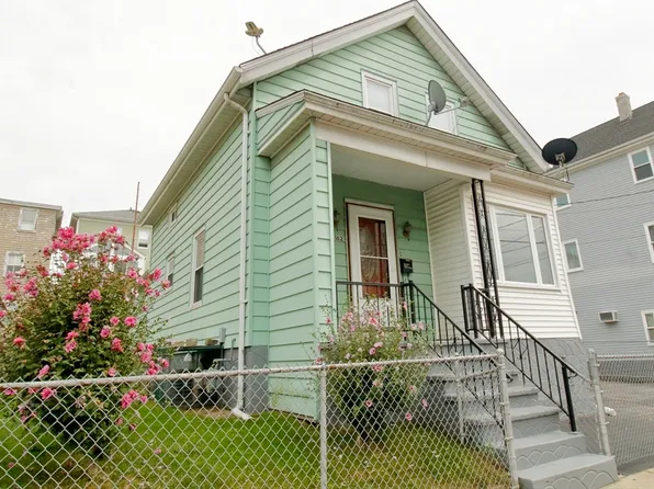 162 Jencks St, Fall River, MA 02723