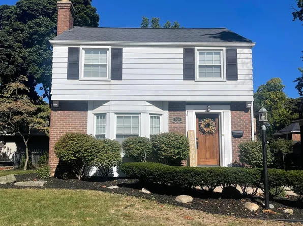 23644 Rowe St, Dearborn, MI 48124