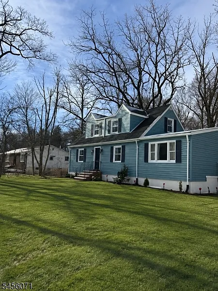 4 bed, 2.0 bath, 1560 sqft, $3,775 — Photo 1
